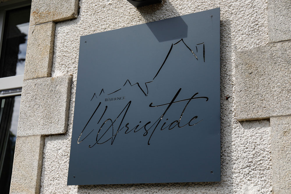 Plaque signature gravée Résidence L'Aristide